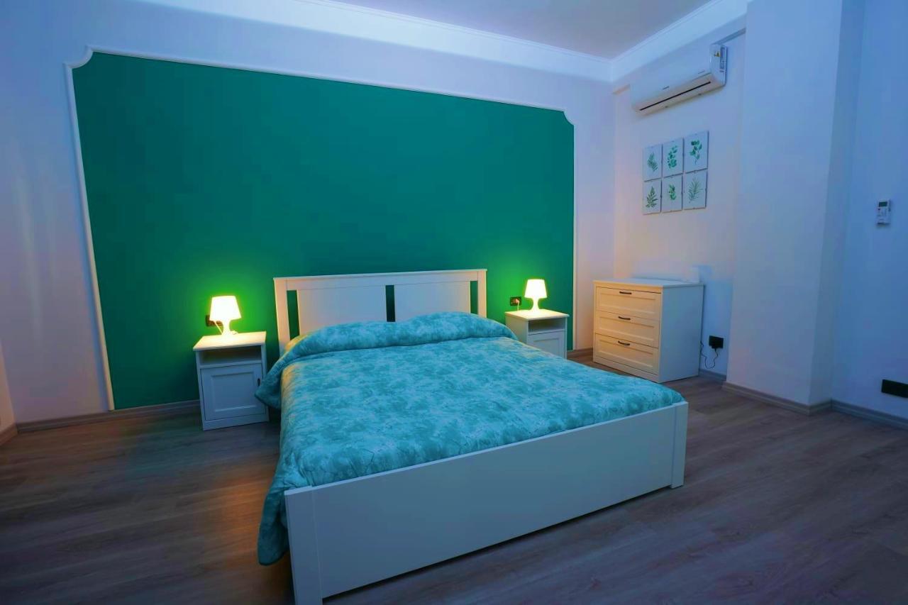 House Appio Latino Roma Apartment ภายนอก รูปภาพ